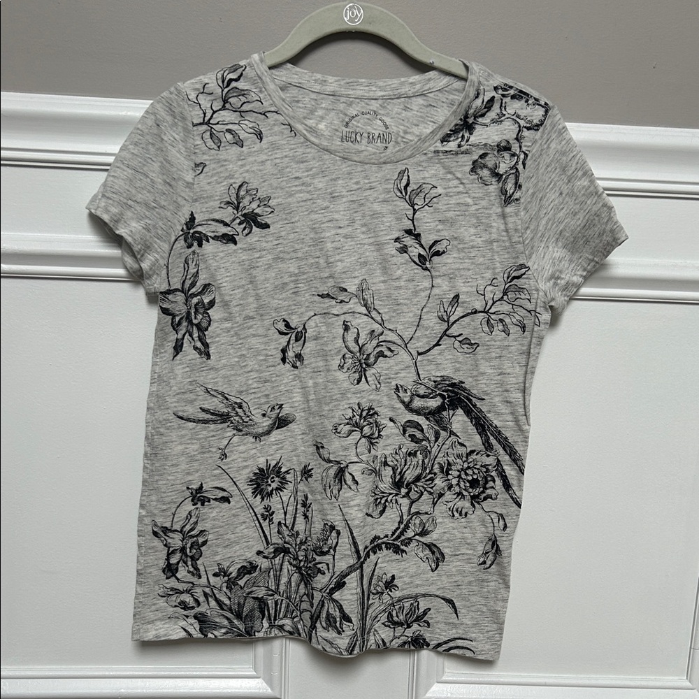 Lucky Brand T-shirt